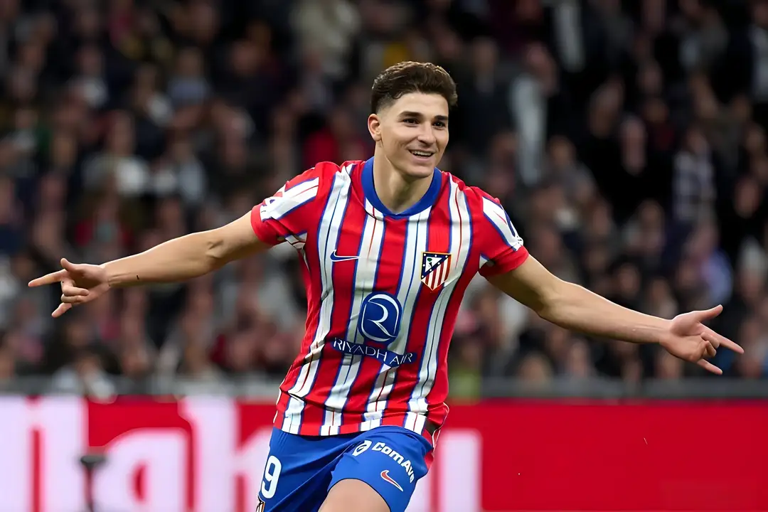 AC米兰逆转瑞典，库尔图瓦状态火热