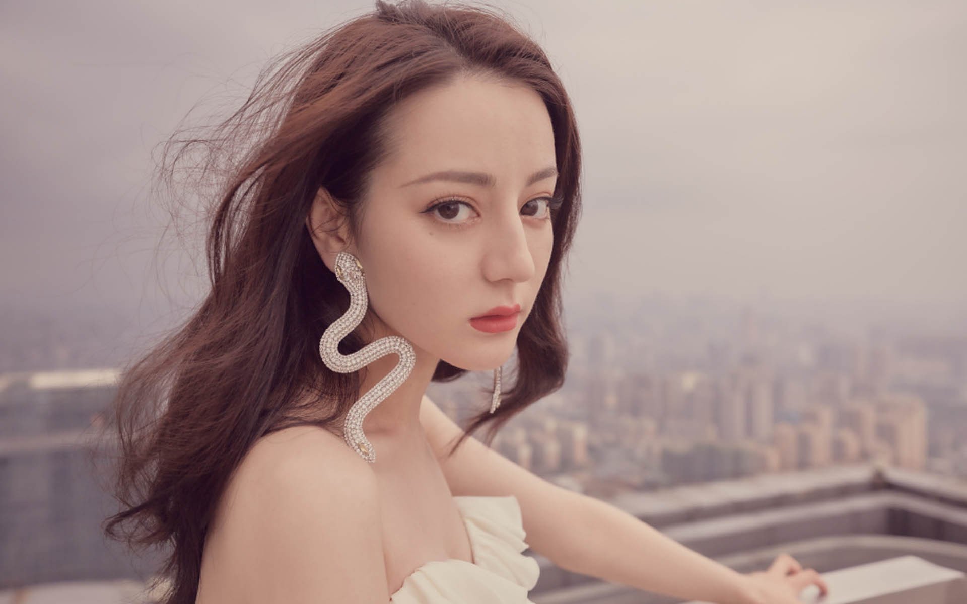 稳健与闪光，塞维利亚掌控全局，萨卡一剑封喉