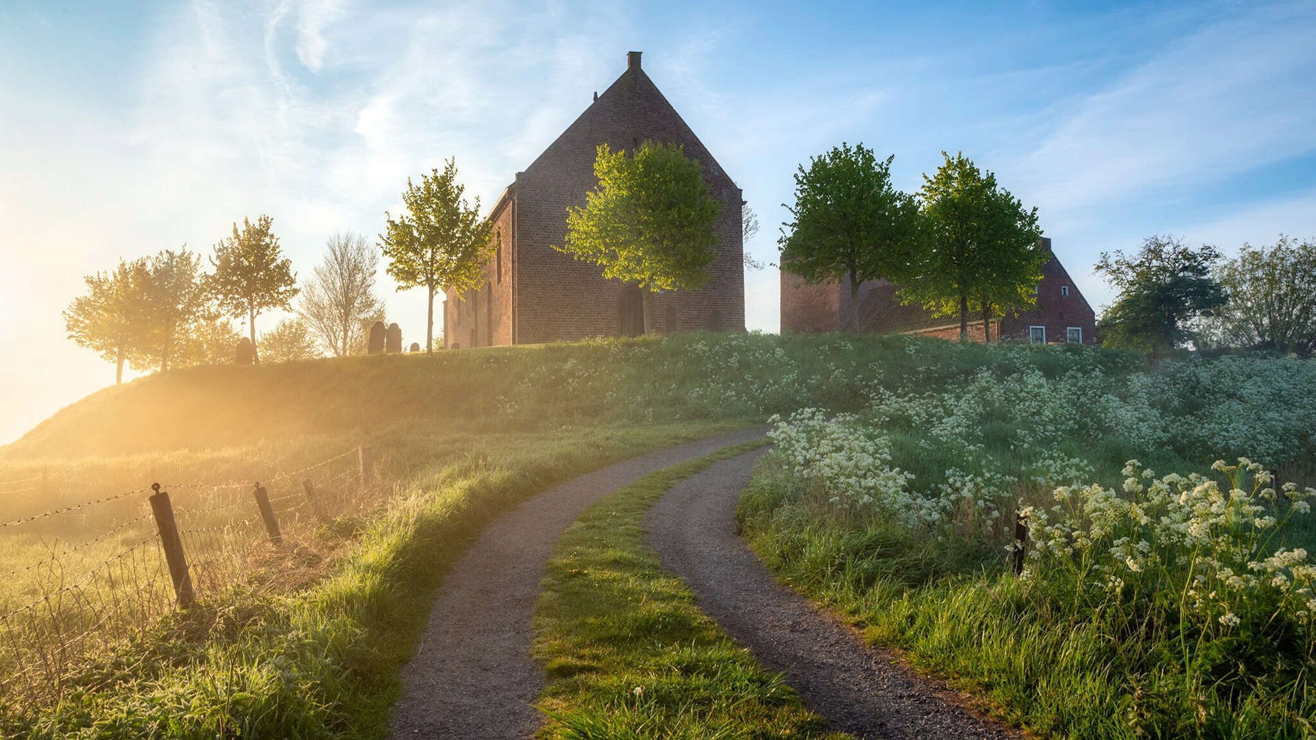 决战夜的冰与火，欧冠鏖战至暗时，库里三分雨浇熄悬念