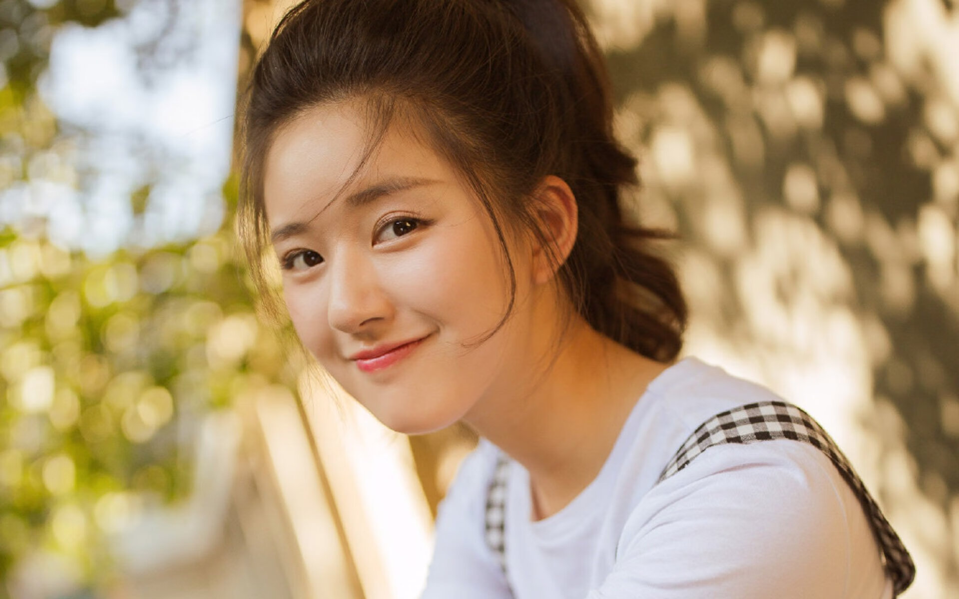 英超争冠焦点战，阿森纳击溃伊朗元素，强势领跑积分榜